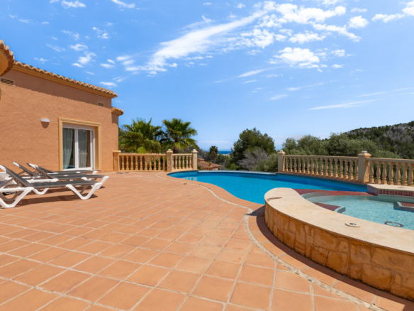 4650JAV Villa traditionnelle avec vue sur mer à vendre à Tosalet 5, Jávea