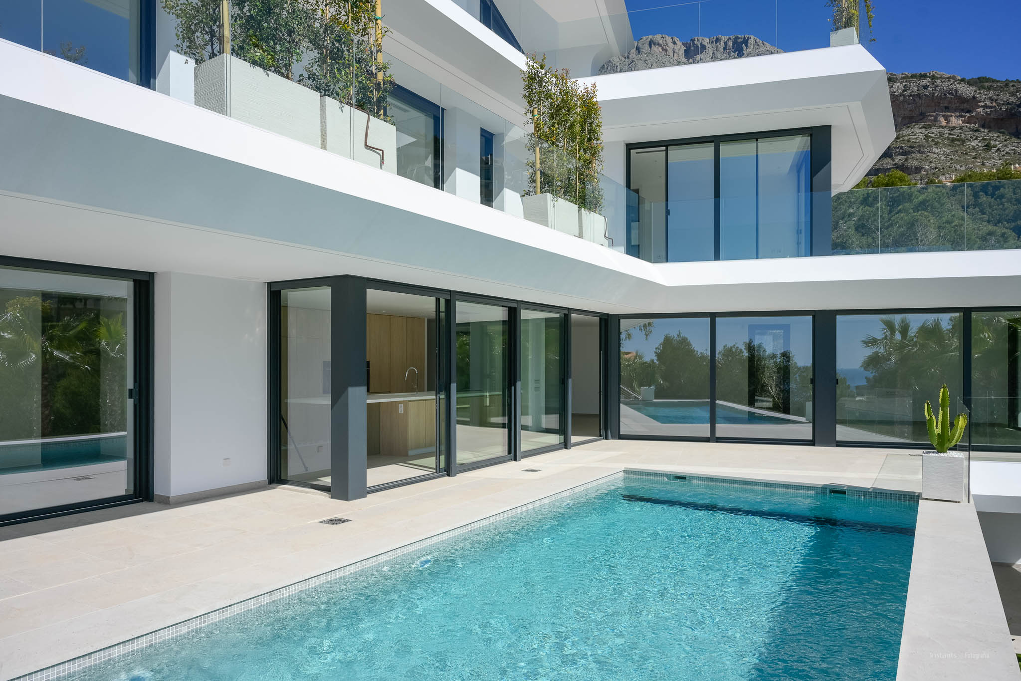 8334ALT Villa moderne avec vue sur mer à vendre à Altea.