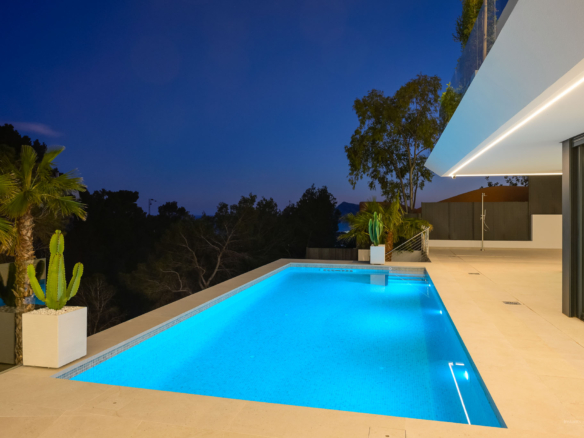 8334ALT Villa moderne avec vue sur mer à vendre à Altea.