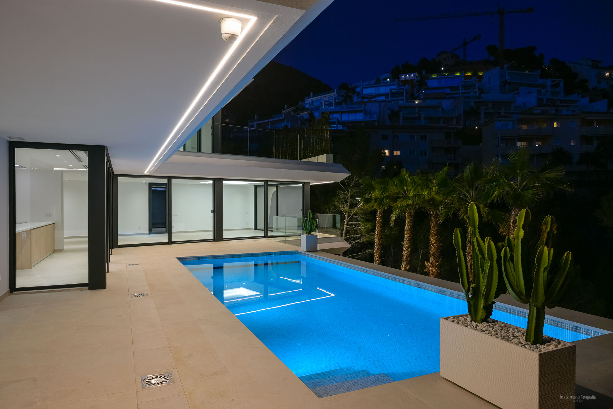 8334ALT Villa moderne avec vue sur mer à vendre à Altea.