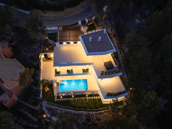 8334ALT Villa moderne avec vue sur mer à vendre à Altea.