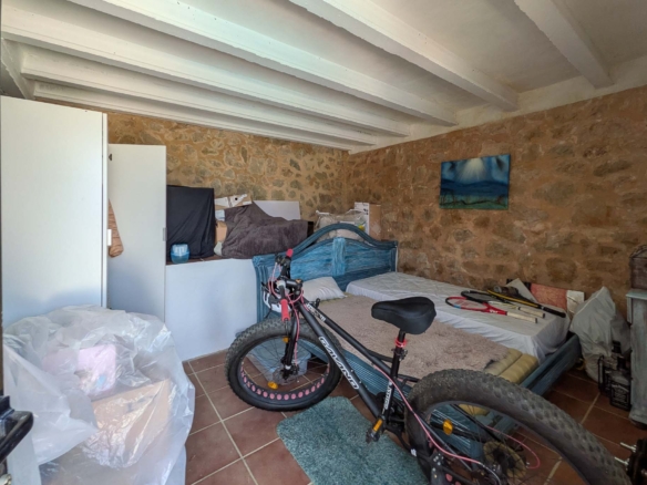 C4XY8333DEN Villa mit Pool und Panoramablick aufs Meer in Denia zu verkaufen.