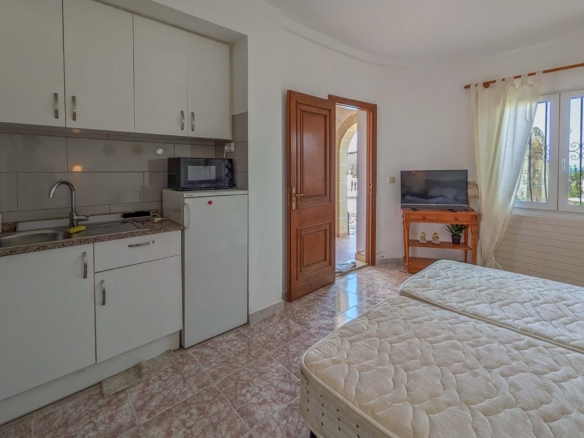 C4XY8333DEN Villa mit Pool und Panoramablick aufs Meer in Denia zu verkaufen.