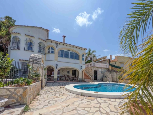 C4XY8333DEN Villa with swimming pool and panoramic sea view for sale in Denia.