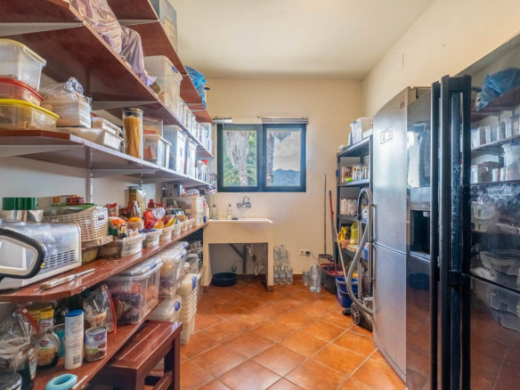 C4XY8336OND Villa à vendre à Ondara.