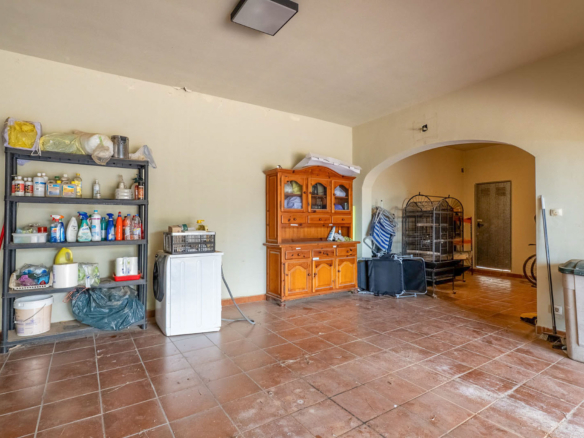 C4XY8336OND Villa à vendre à Ondara.