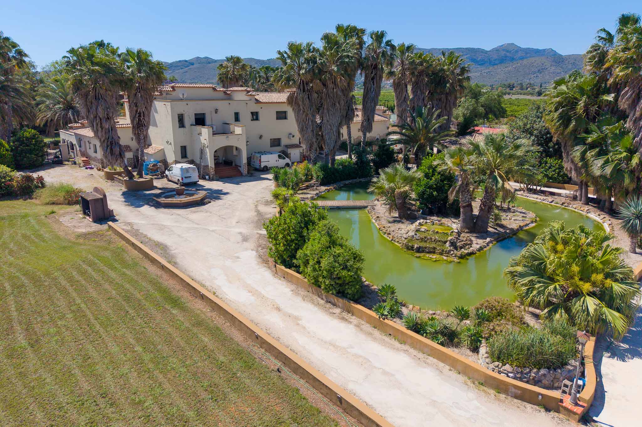 C4XY8336OND Villa à vendre à Ondara.