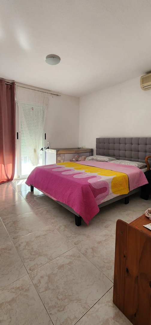 4664ALB Doppelhaushälfte zum Verkauf, 200 m vom Strand in Albir entfernt