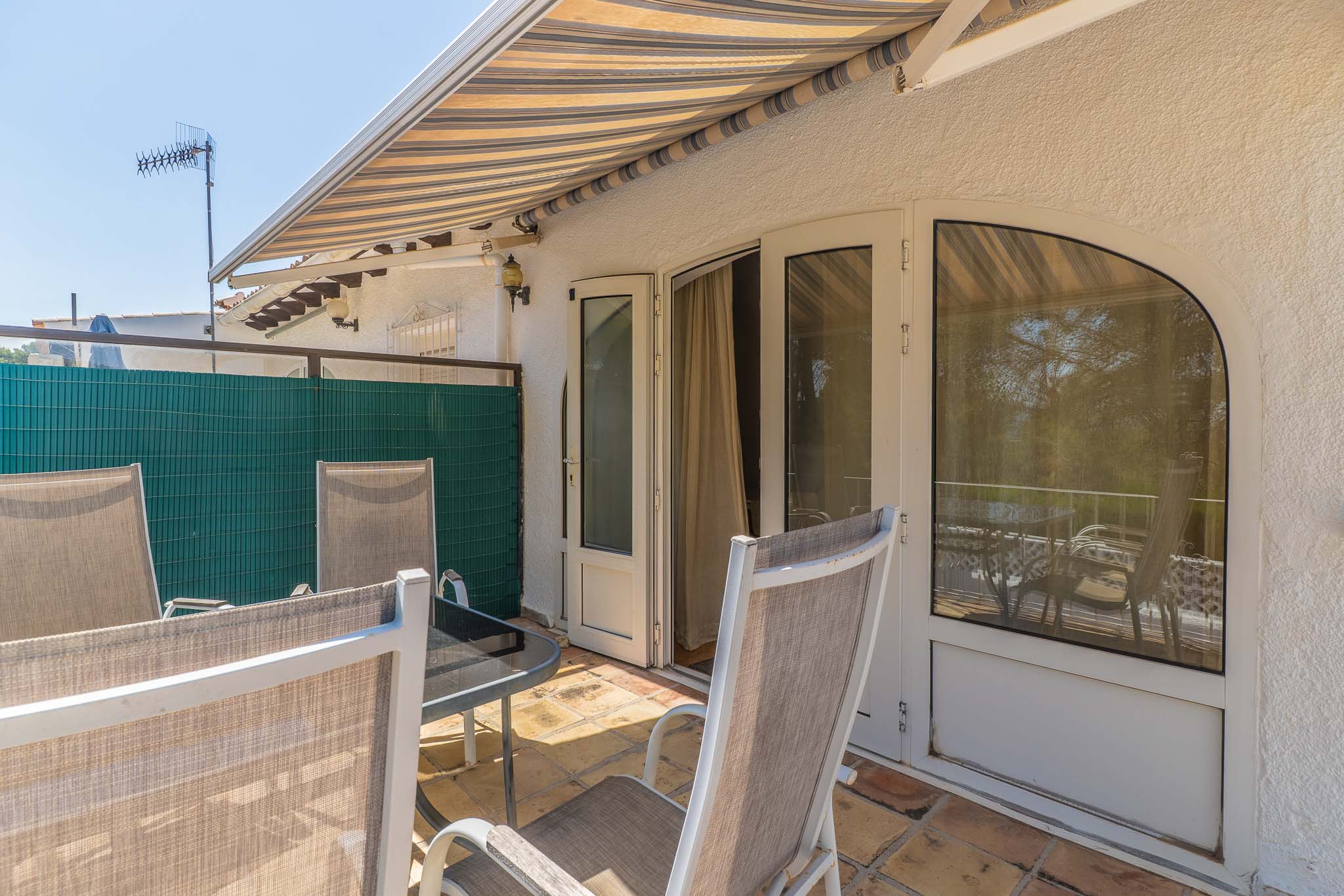 C3XY8340MOR - C3XY8340MOR Villa adosada en esquina a la venta en Moraira.