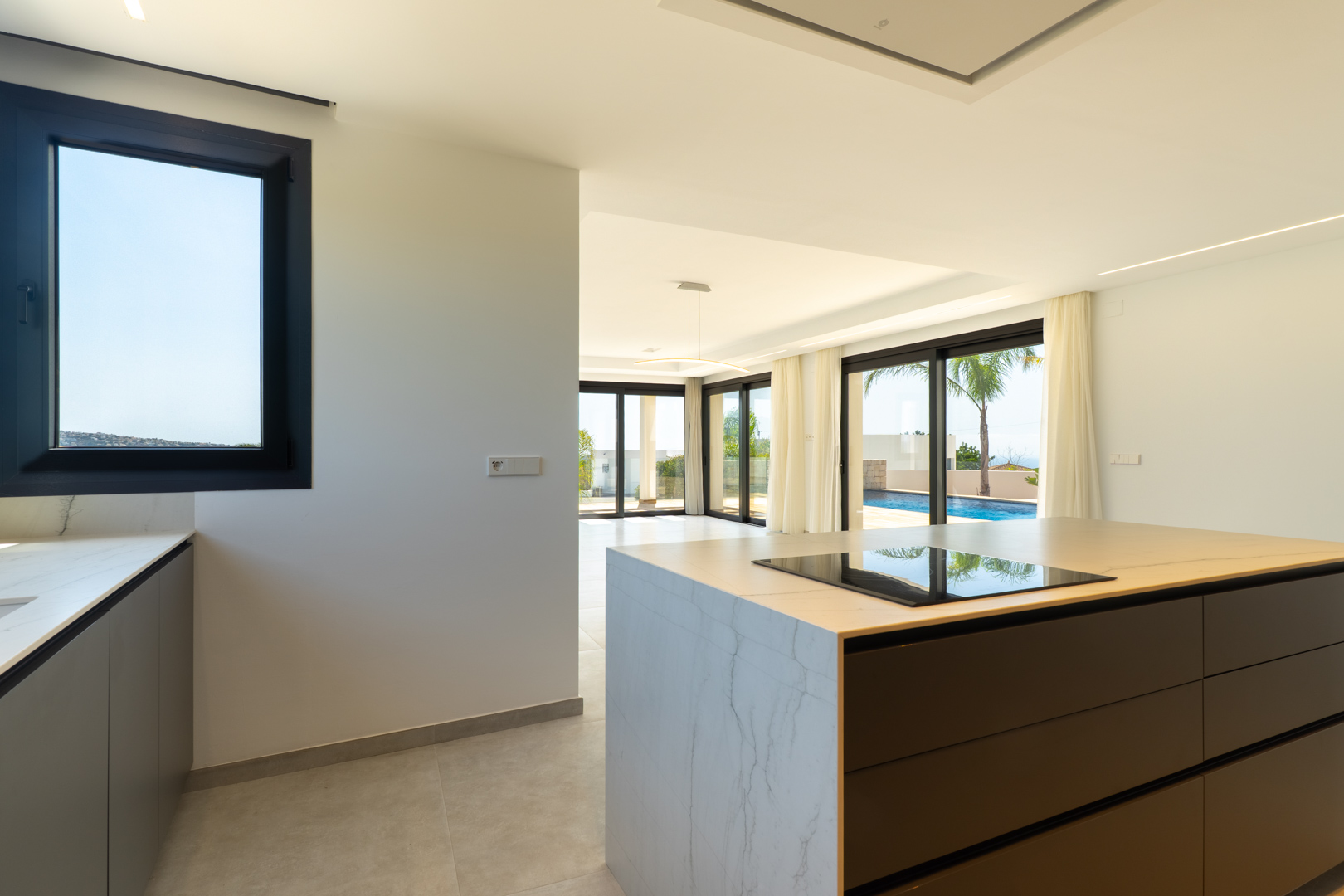 8341MOR - 8341MOR Villa moderne neuve avec vue sur mer à vendre à Moraira