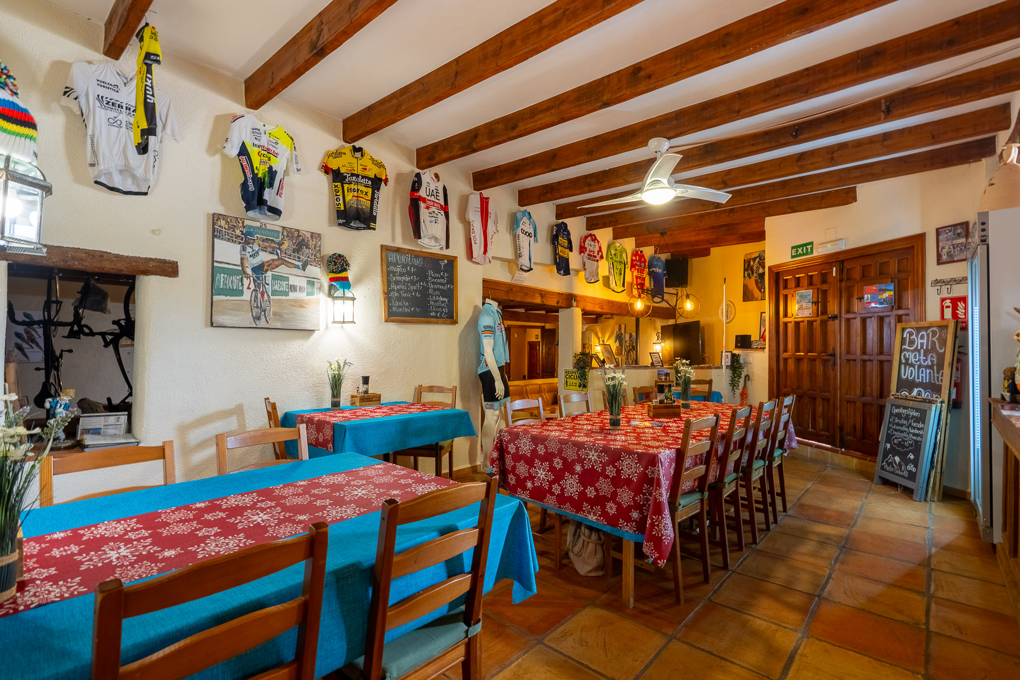 C4XY4674SAG - C4XY4674SAG Fully operational B with bar and independent apartment for sale in Sagra