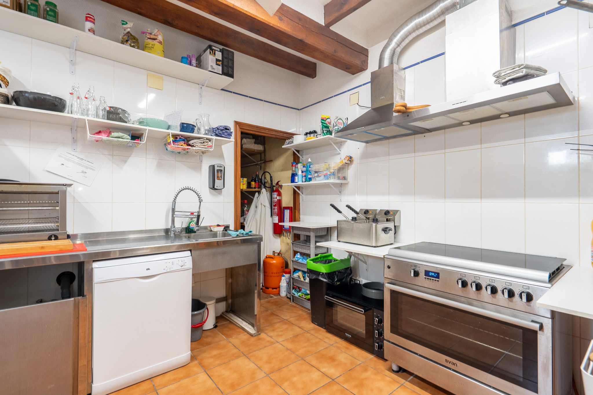 C4XY4674SAG - C4XY4674SAG Fully operational B with bar and independent apartment for sale in Sagra