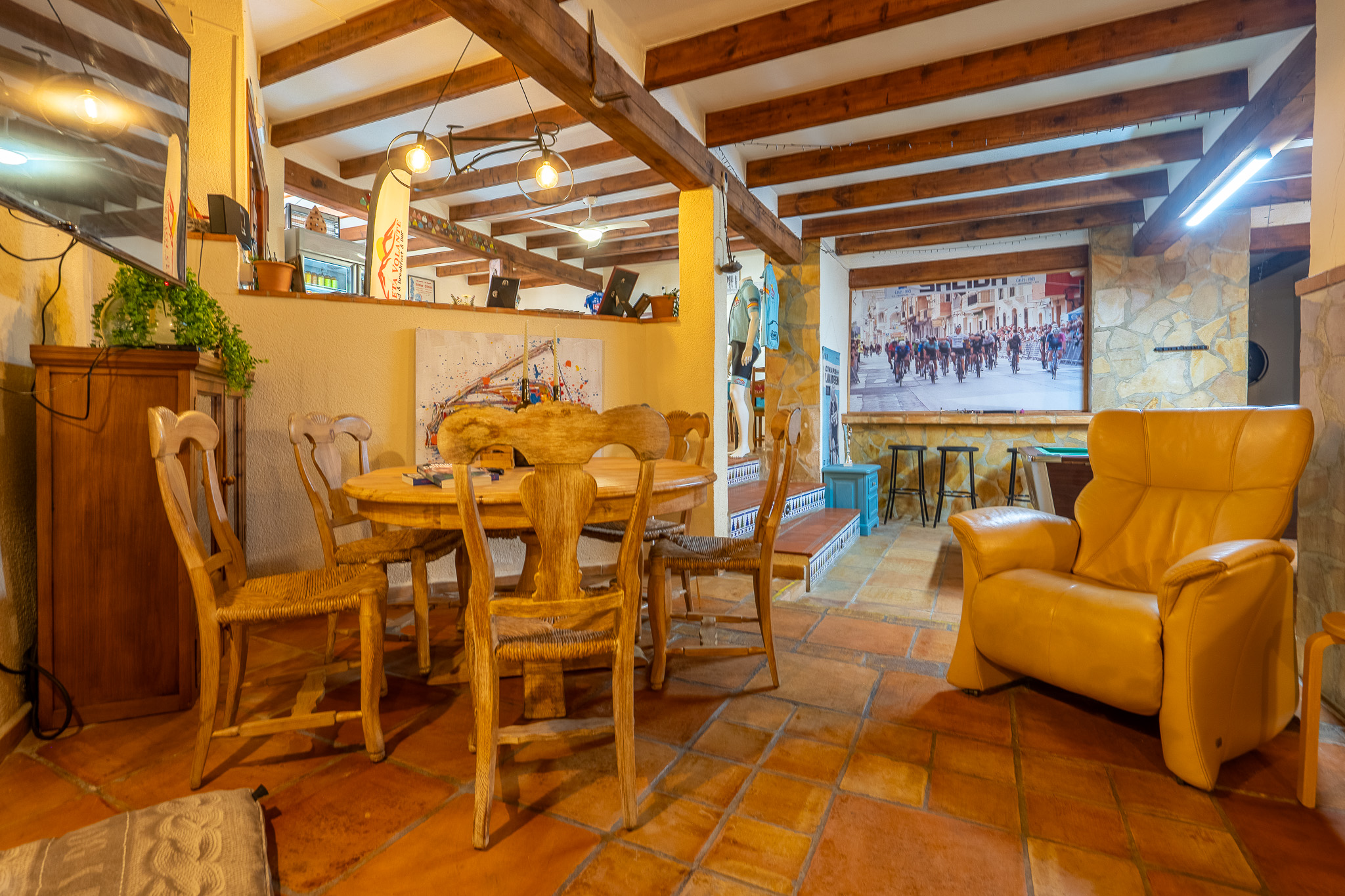 C4XY4674SAG - C4XY4674SAG Fully operational B with bar and independent apartment for sale in Sagra