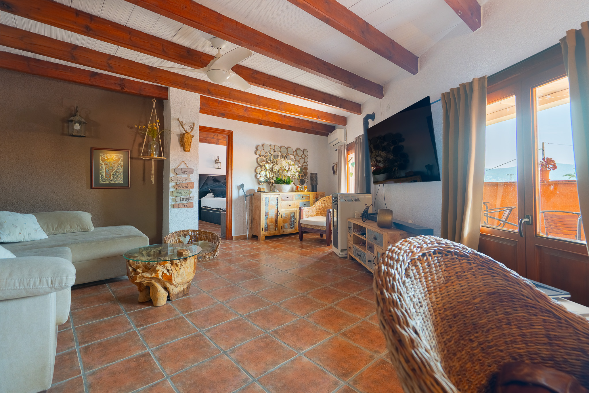 C4XY4674SAG - C4XY4674SAG Fully operational B with bar and independent apartment for sale in Sagra