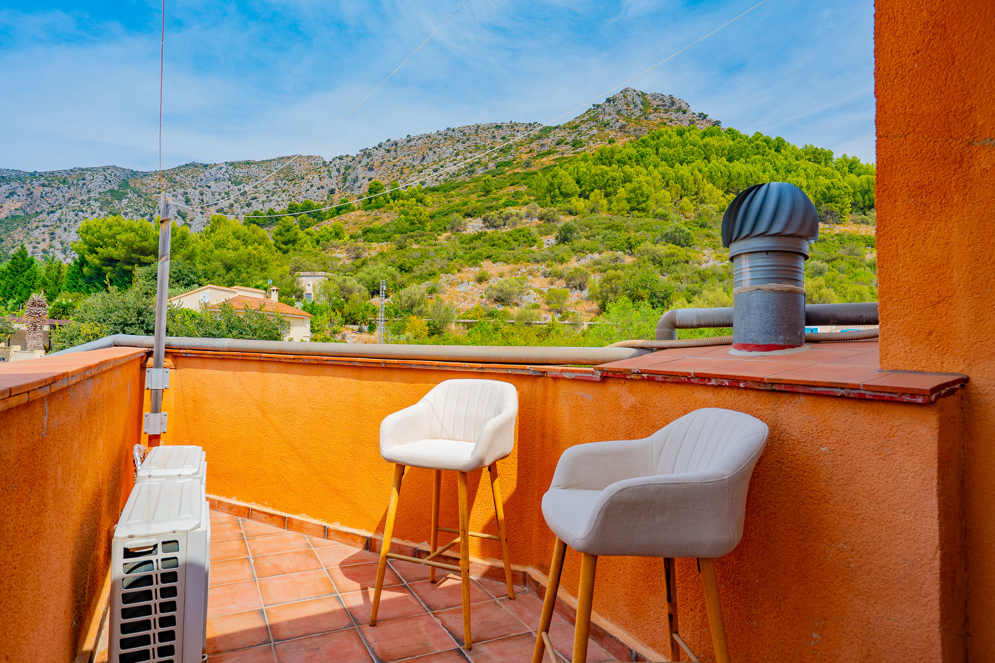 C4XY4674SAG - C4XY4674SAG Fully operational B with bar and independent apartment for sale in Sagra
