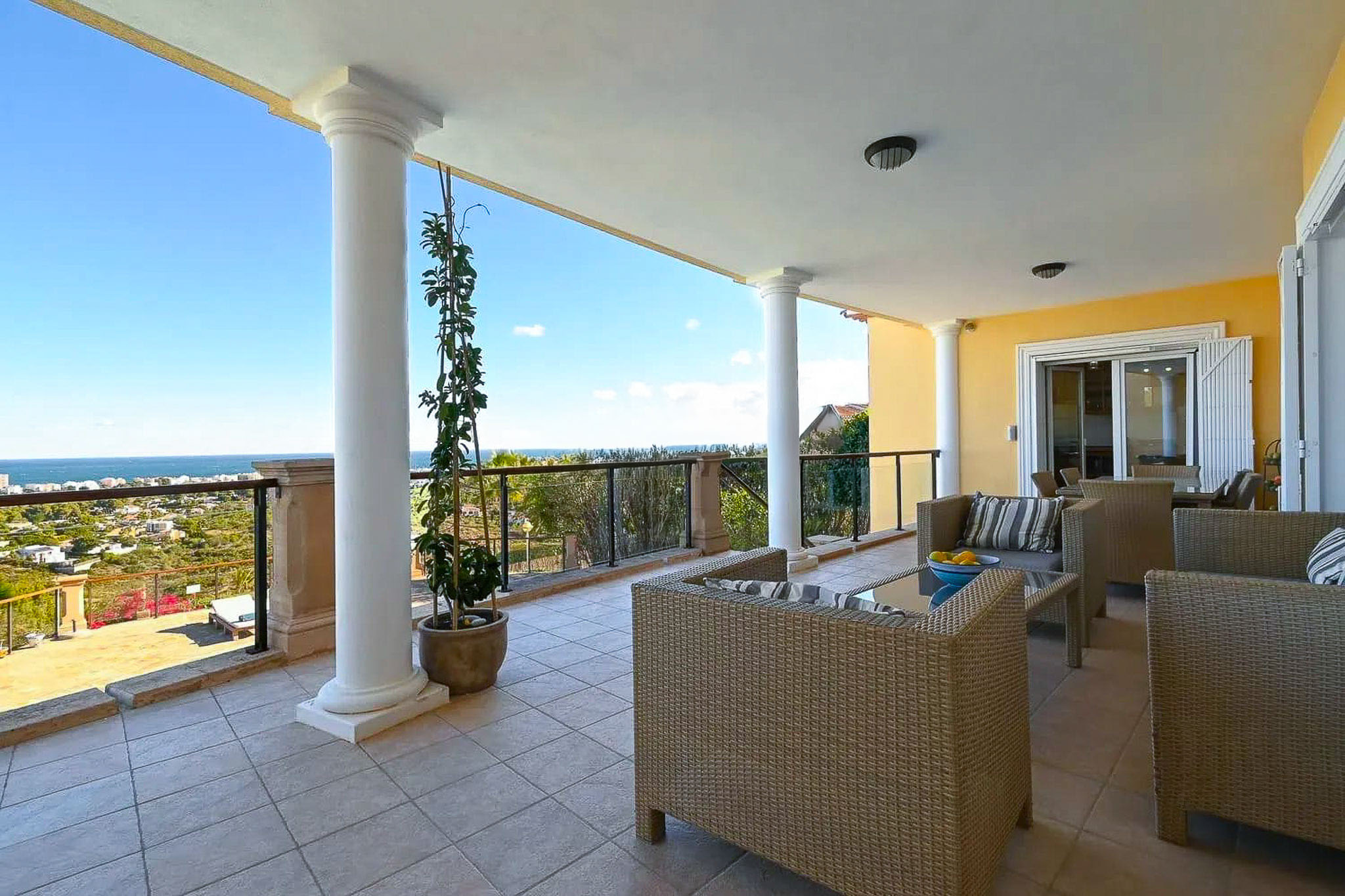 C3XY4686JAV - C3XY4686JAV Spacious, renovated villa with sea views for sale in Jávea