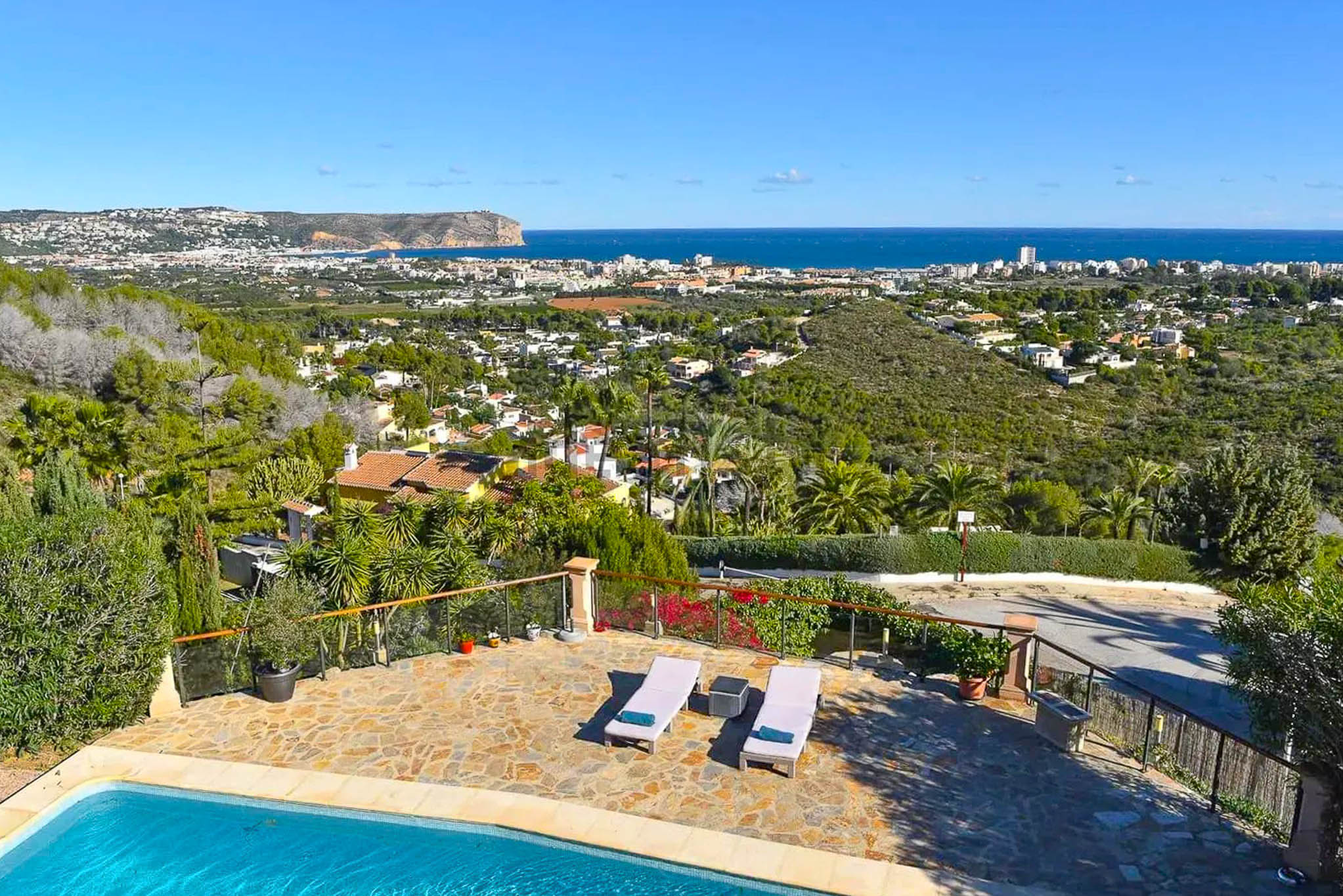C3XY4686JAV - C3XY4686JAV Spacious, renovated villa with sea views for sale in Jávea