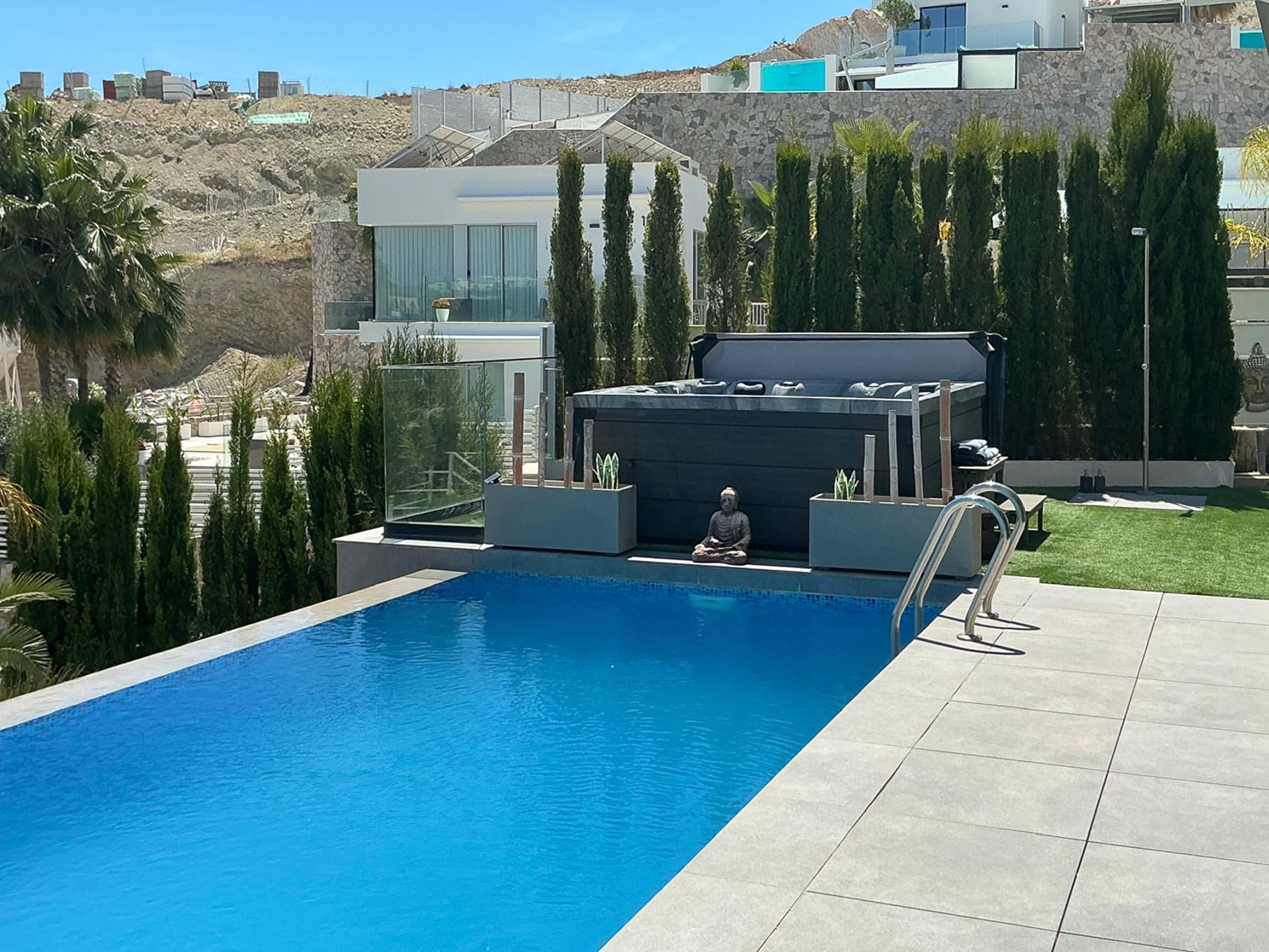 C3XY4696FIN - C3XY4696FIN Luxuriöse, moderne Villa zum Verkauf in Finestrat